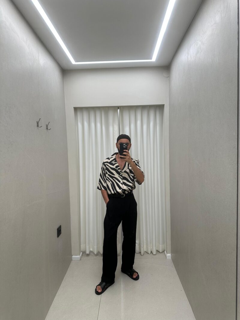 ⁦Zebra Print Shirt⁩ – תמונה ⁦4⁩