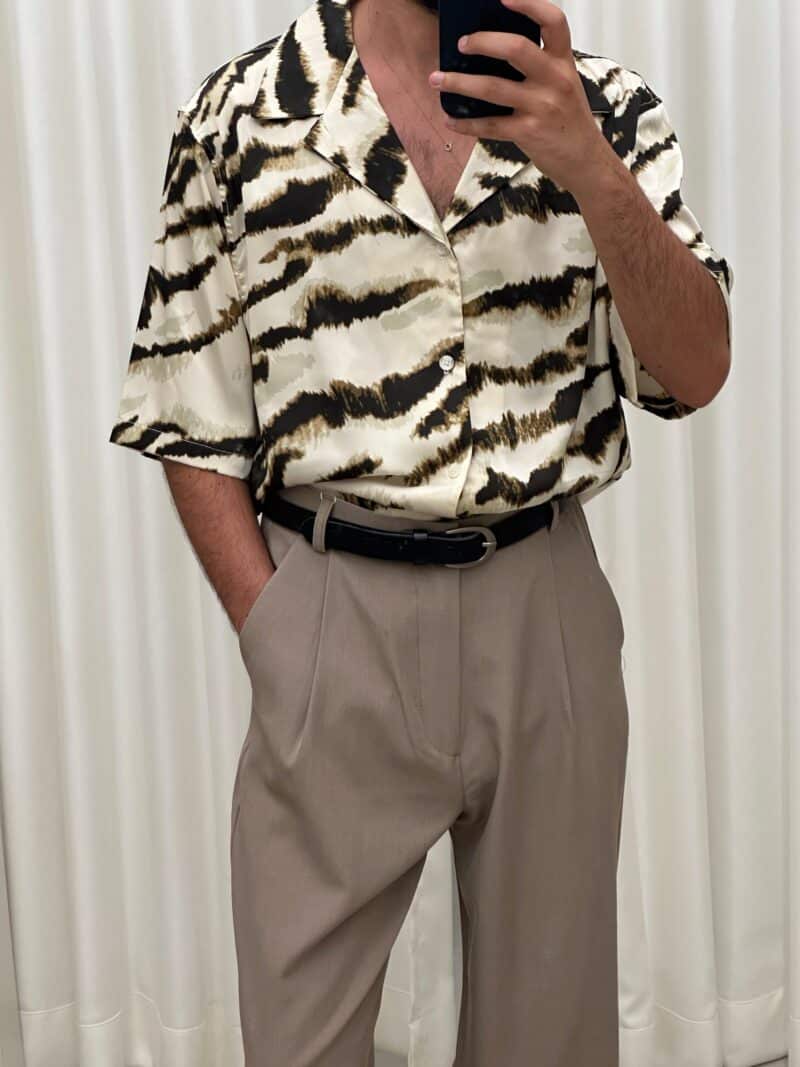 ⁦Tiger Print Shirt⁩ – תמונה ⁦2⁩