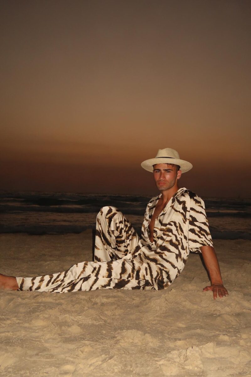 ⁦Tiger Print Pants⁩ – תמונה ⁦2⁩